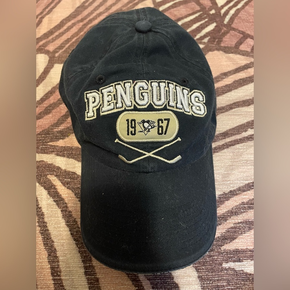 🎉2/$15 NHL Penguins Black and Gold Hat